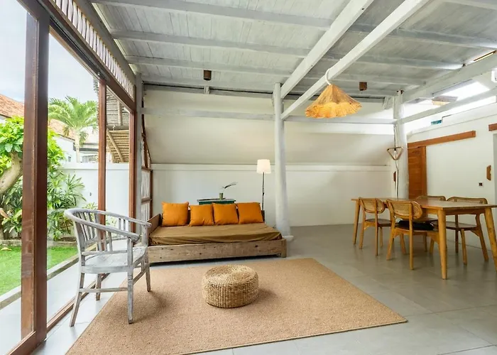Surfer House - Traditionnal Joglo Villa Uluwatu