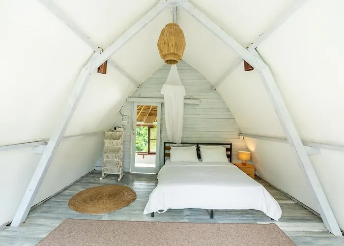 Surfer House - Traditionnal Joglo Villa *