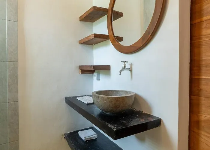 Surfer House - Traditionnal Joglo Villa Uluwatu